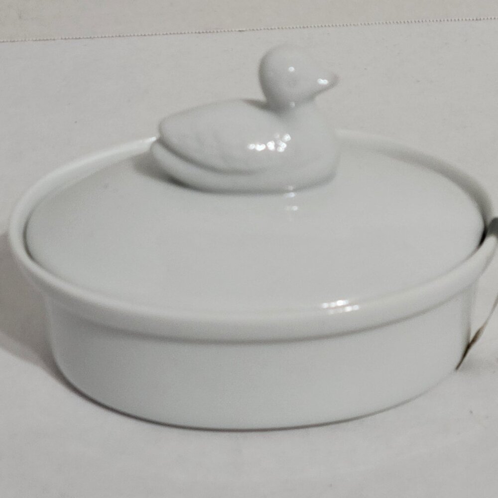 MODA Porcelain Duck Casserole Baking Dish or Tureen